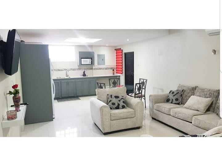 2br Apt-a/c-wifi-pool-juccuzzi-secureparking-a/c - Trinidad and Tobago