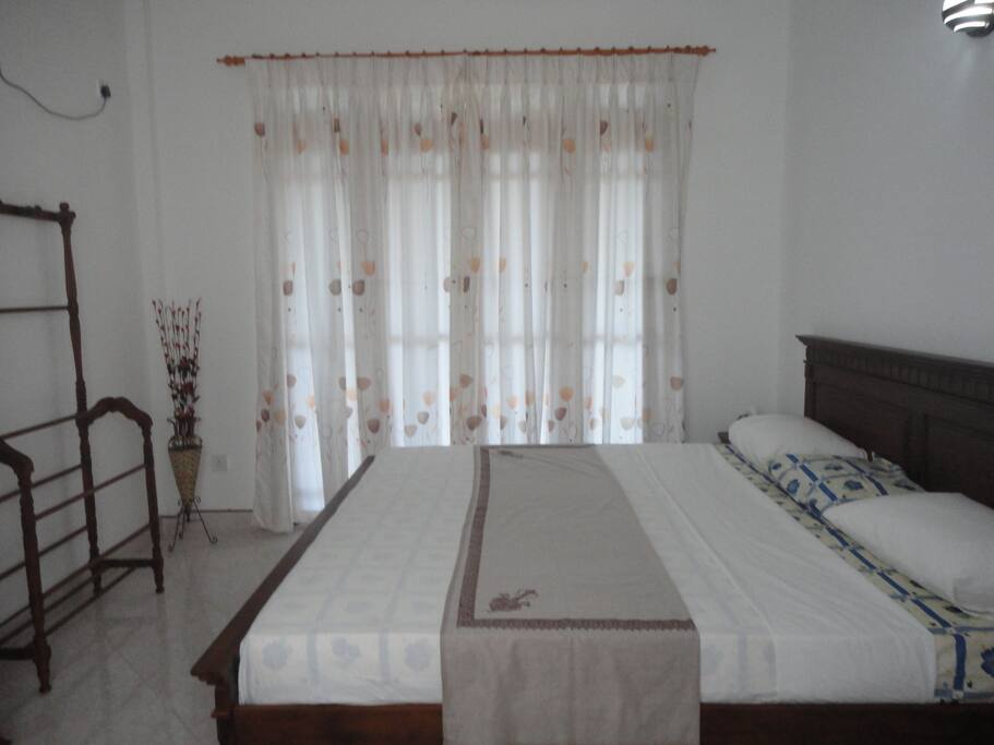 Bed room