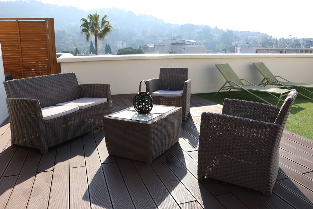60m2 de terrasse vue mer expo sud