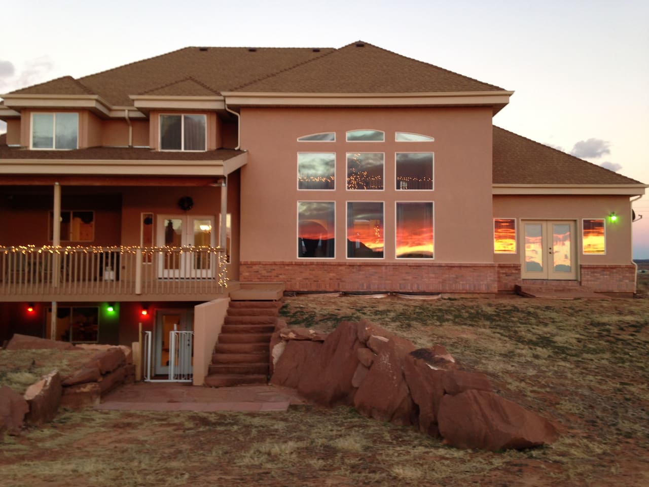 1015 Guest Mini Mansion 5000 sq ft Houses for Rent in Kanab