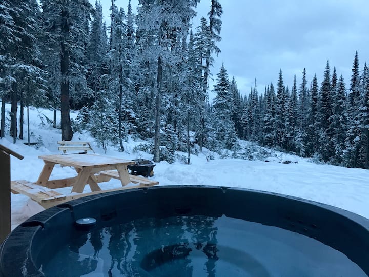 hot tubs bc airbnb