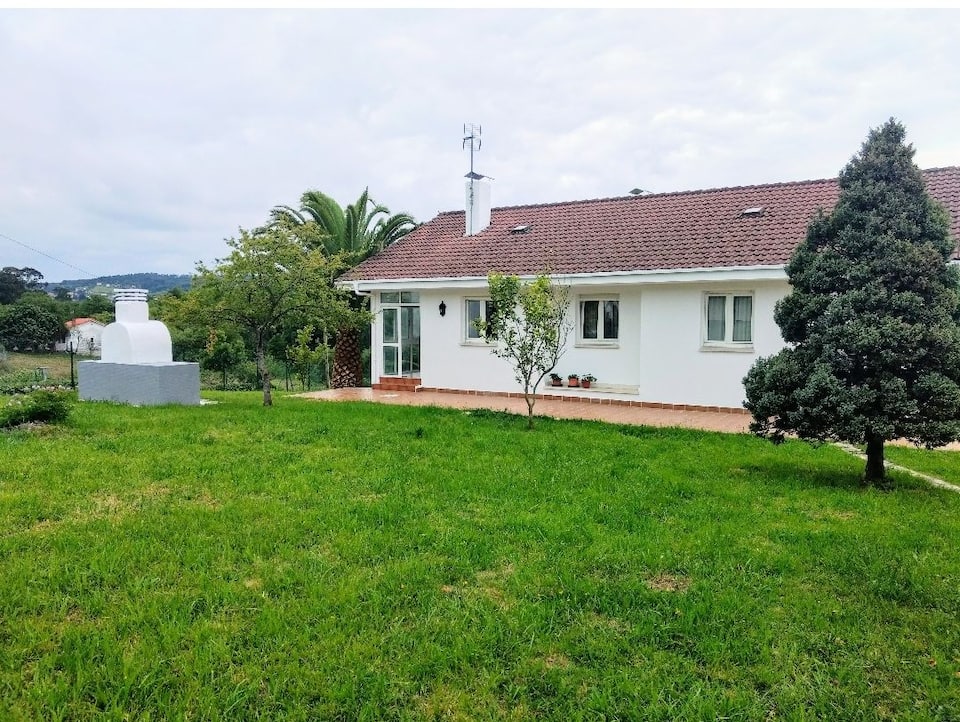 Exterior de la casa y finca