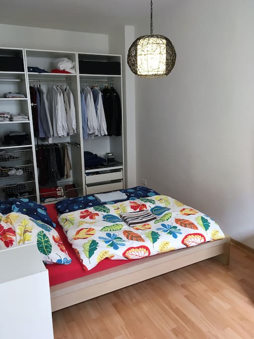 Schlafzimmer | Bedroom
