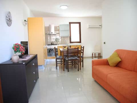 Annuncio Airbnb popolare: King's Residence Two-Room Apartment with Garden View a Balestrate