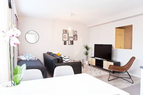 ⭐️Central location & free parking