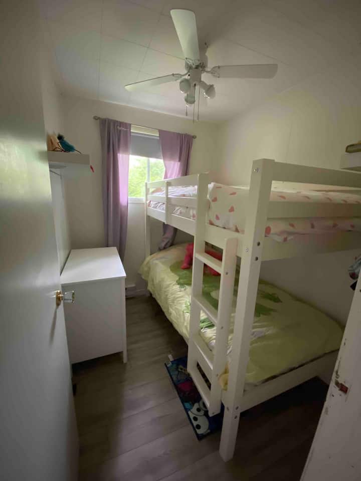 Planta superior Segundo dormitorio con literas (dormitorio 2)