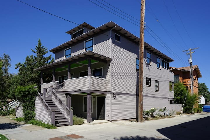 15 Best Airbnbs in Sacramento