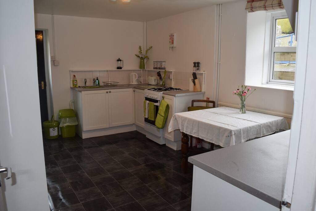 Simple but functional kitchen for preparing snacks and light meals