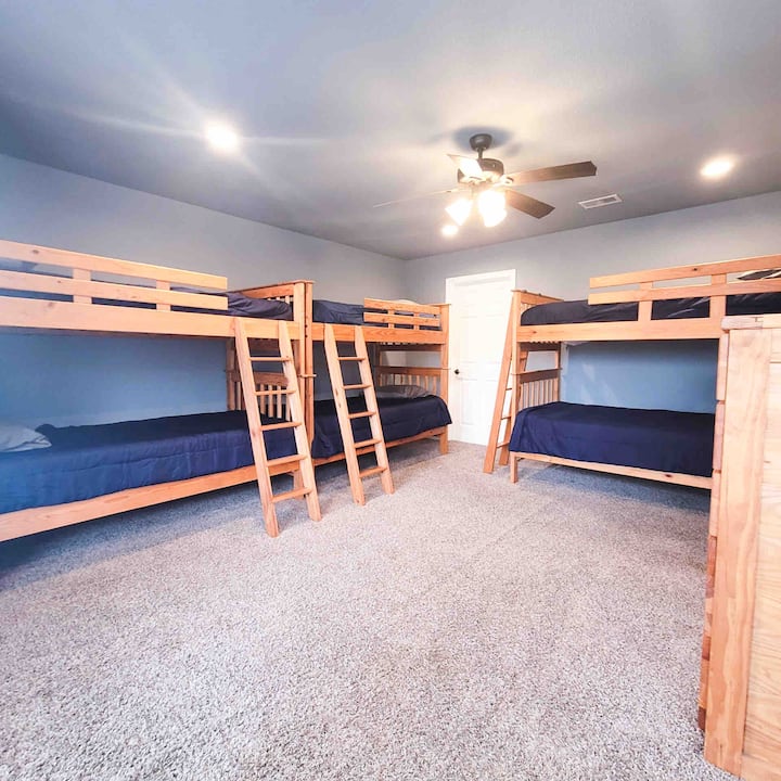Enough sleeping for 6 on very comfortable beds!