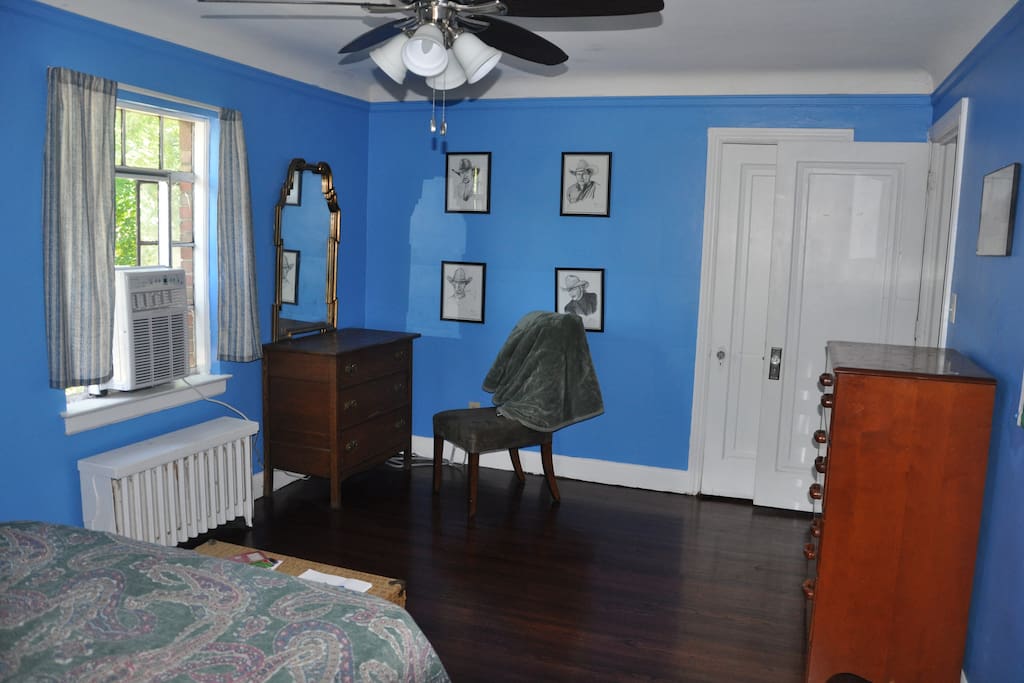 The Blue Room, showing the window air conditioner and furnishings.