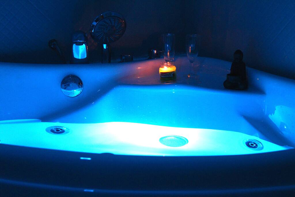 Salle de bain privative au rez-de-chaussée