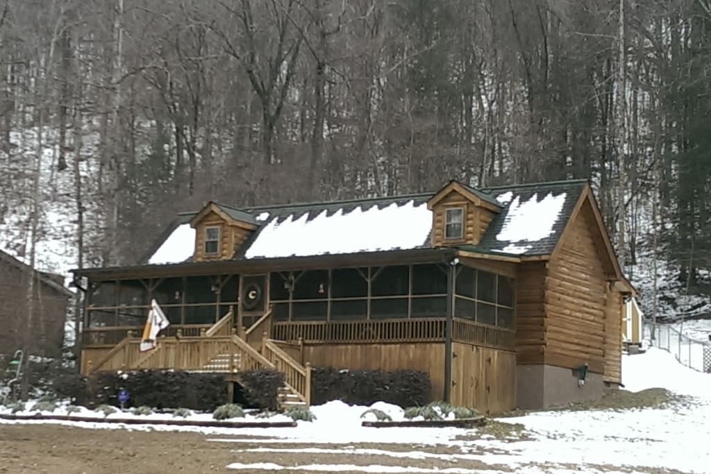 Log Cabin is across the street from the Green River