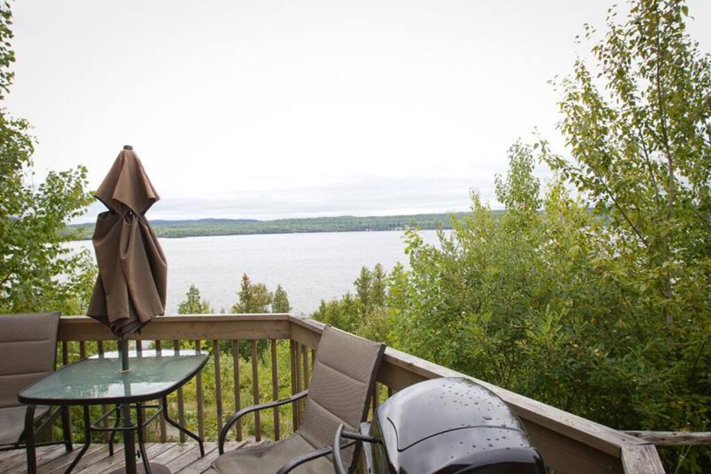Vue sur le lac depuis votre terrasse
