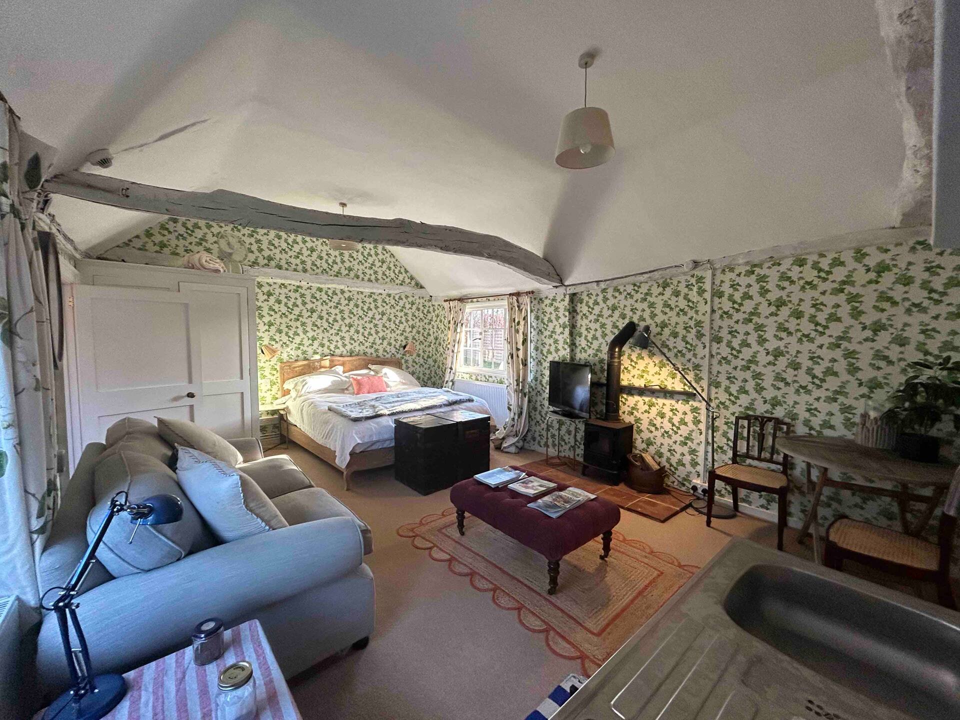 The Ivy Hut