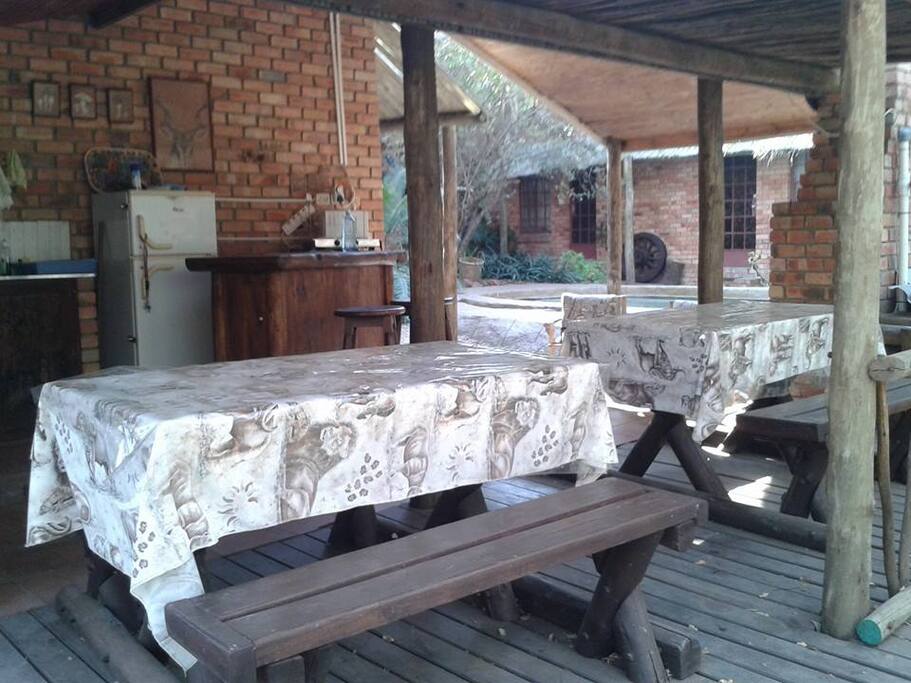 Communal kitchen & dining area