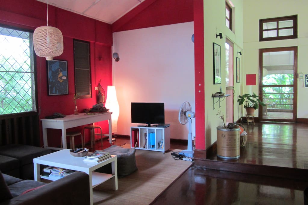 Living Room / Lounge