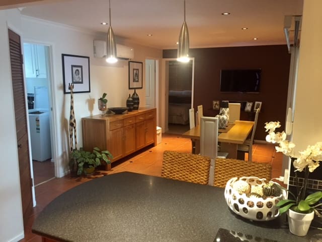 Airbnb Browns Plains Vacation Rentals Places To Stay