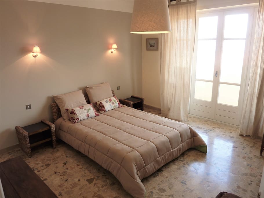 Chambre de 15 m² avec sa penderie