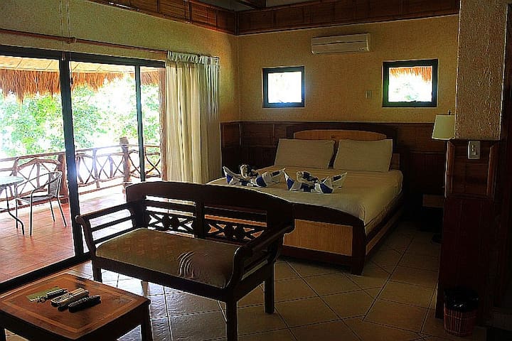 Sunrise Vista Suite