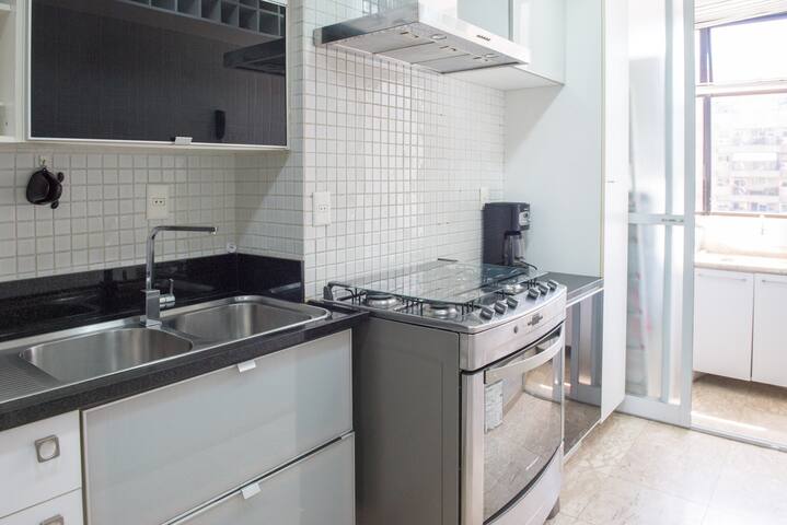 Leblon Double Service gallery image 5