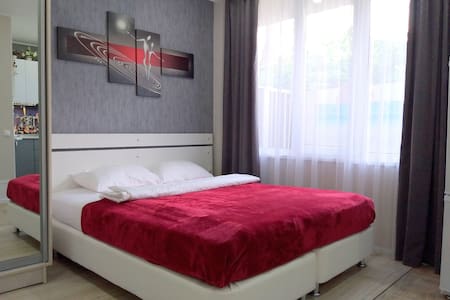 Стильная студия ДЛЯ ДВОИХ гостей. 50м. от моря.