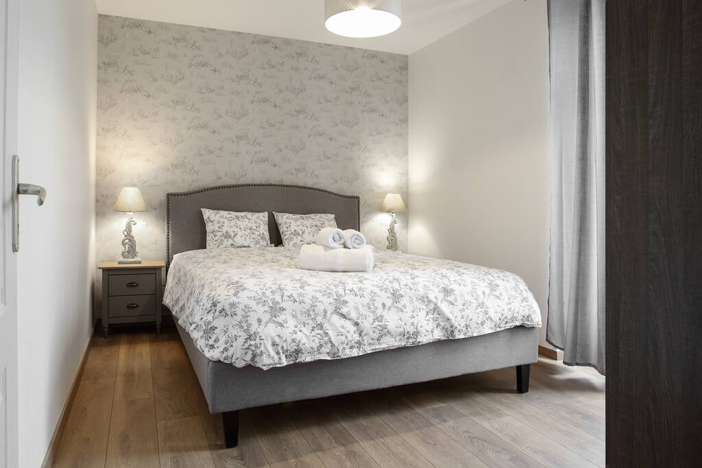 Chambre lit Queen size
