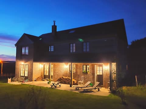 Villa on the heights, scenic views & open fire