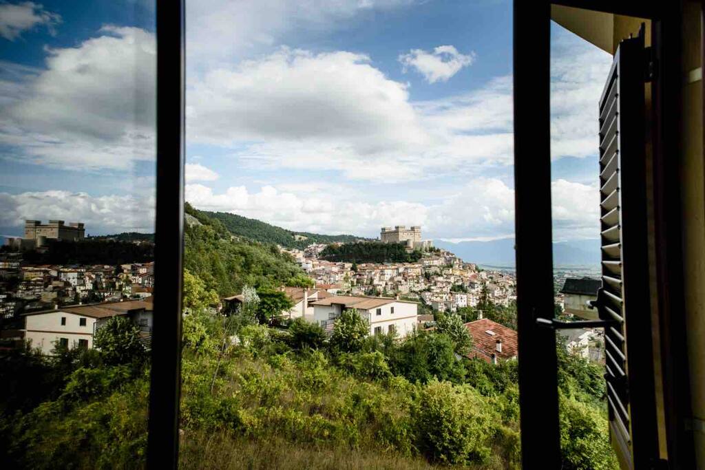 Incantevole vista di Celano dal Loft