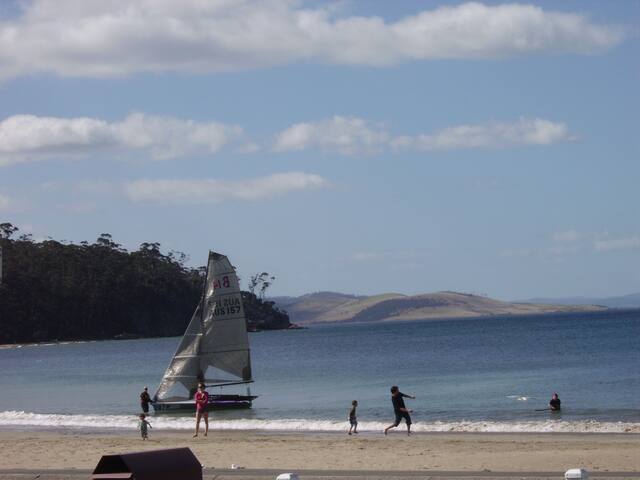 REACH OUT & TOUCH THE WATER/ENJOY THE BEACHFRONT gallery image 3