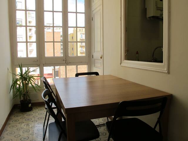 Nice Apt. 2min from Sagrada Familia gallery image 2