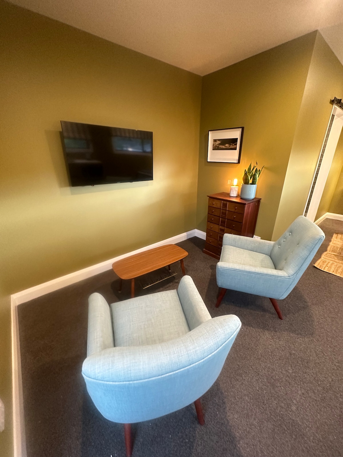 Top Airbnb: Beckenham studio on tree lined street in Christchurch City