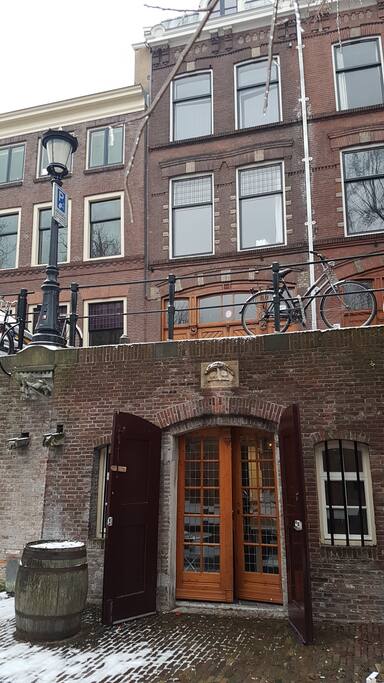 historisch huis aan gracht