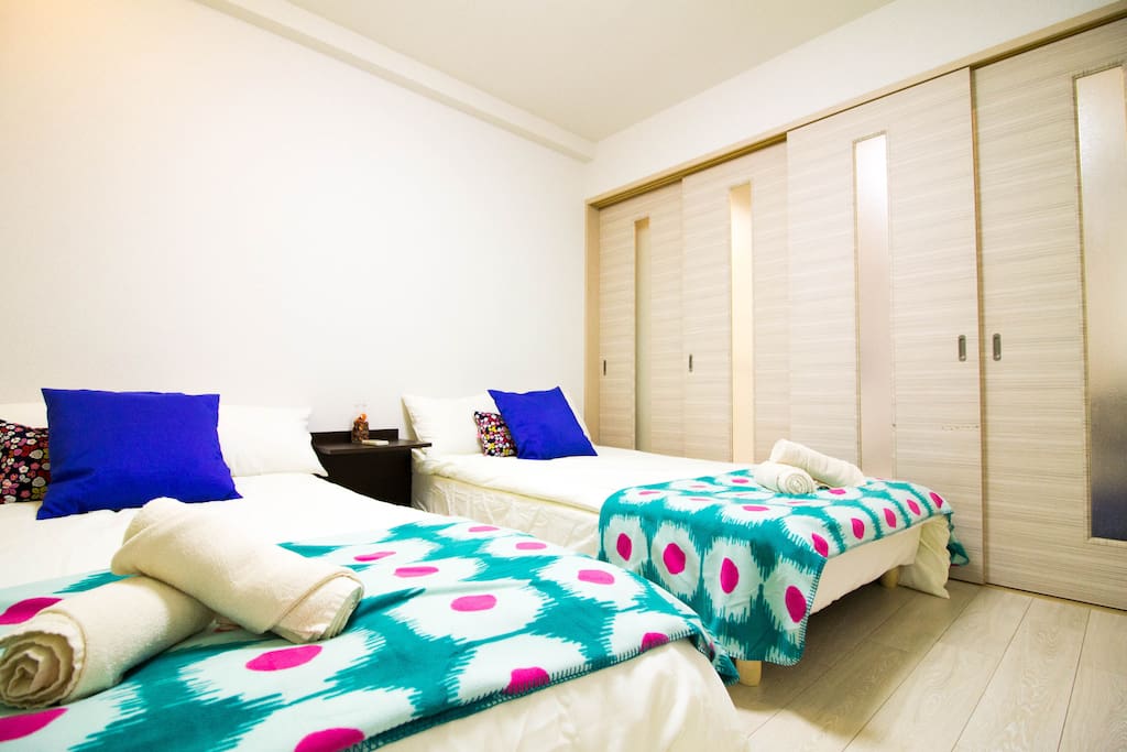 Bed room