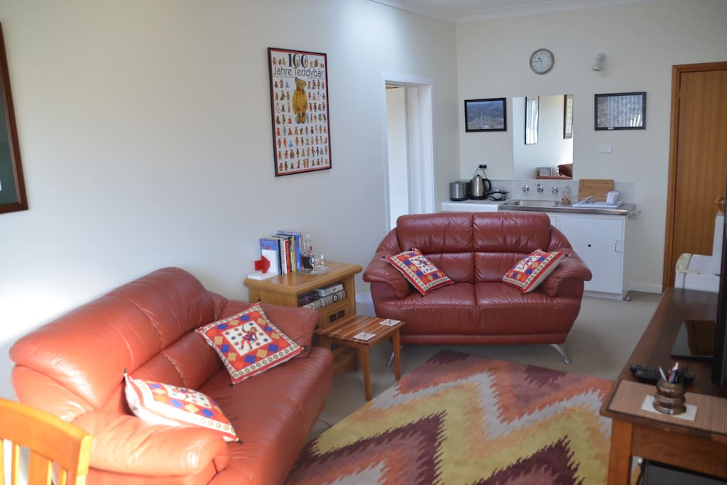 Bright, comfortable and spacious lounge area, efficient panel heater for comfortable warmth.