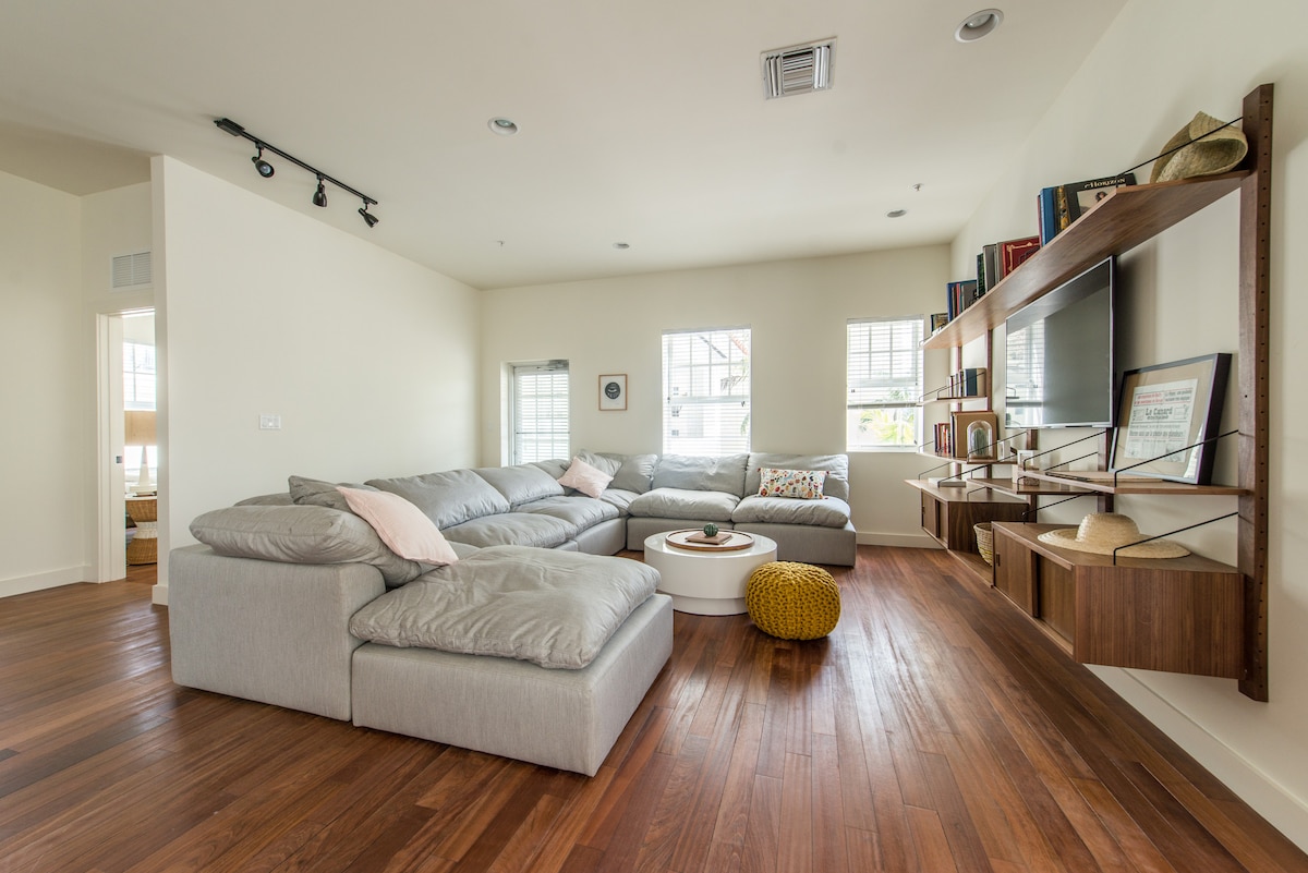 Meadow House — view 5