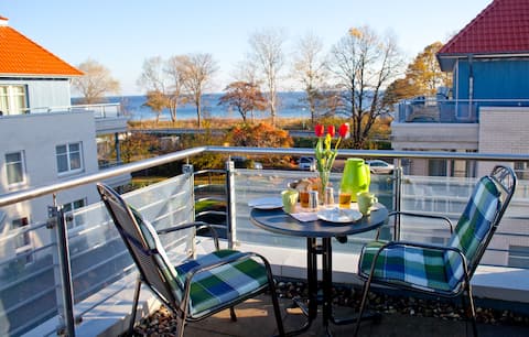 Top performing Airbnb: Baltic Sea apartment 50 m from the beach roof terrace sea view in Boltenhagen