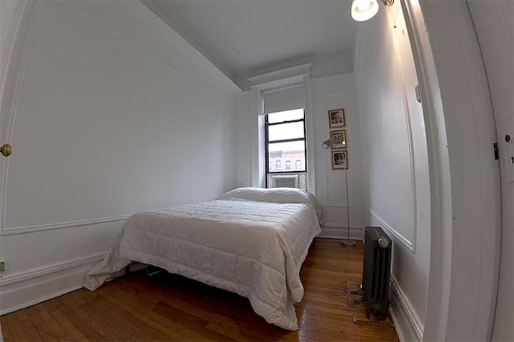 Втора спалня