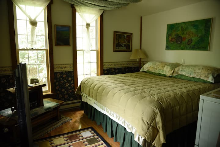 سرير رئيسي بمقاس كينج