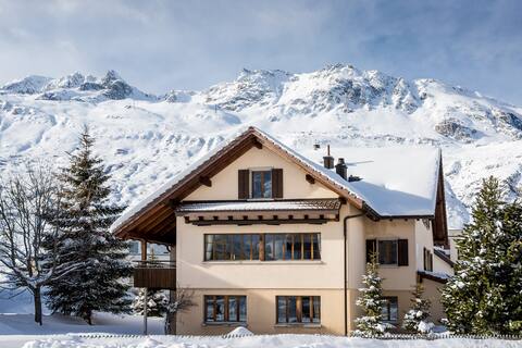CHALET GEMSSTOCK for 10 people