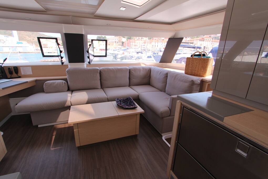 68877ef1 4b3f 4a48 8e49 a28bf4eb7027