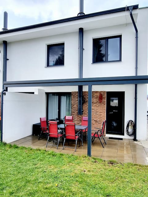 4-room modern new building