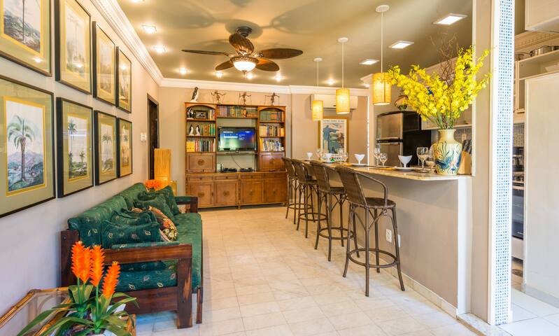 3 BDR – LUXURY, DUPLEX PENTHOUSE, Great Location! gallery image 4