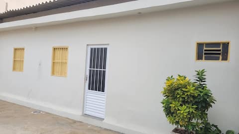 Guest house* No garage*