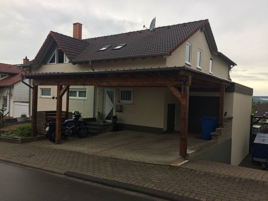 Ansicht von der Strasse