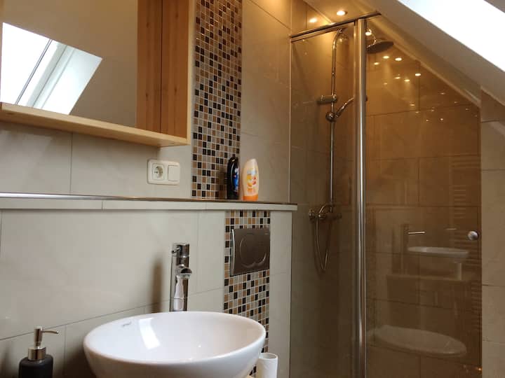 Komfortappartment In Ruhiger Lage - Düsseldorf