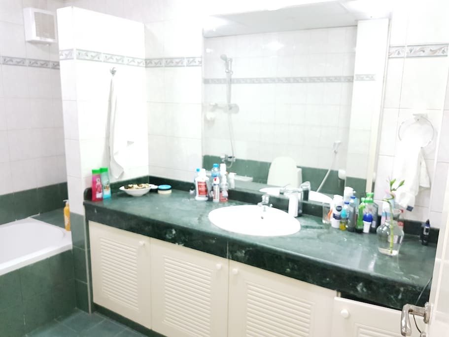 Attached Bath (ensuit)