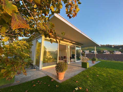 Exclusive mini-villa with plenty of space