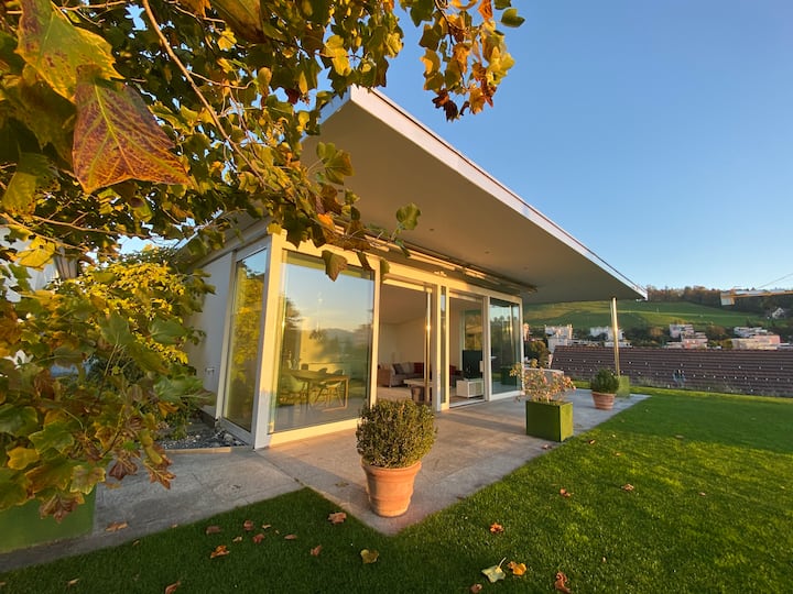 Exclusive mini-villa with plenty of space