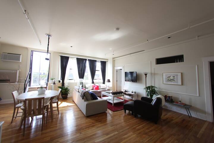 2 BR w/ Terrace @ Box House Hotel gallery image 2