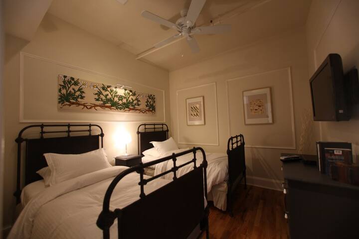 2 BR w/ Terrace @ Box House Hotel gallery image 4